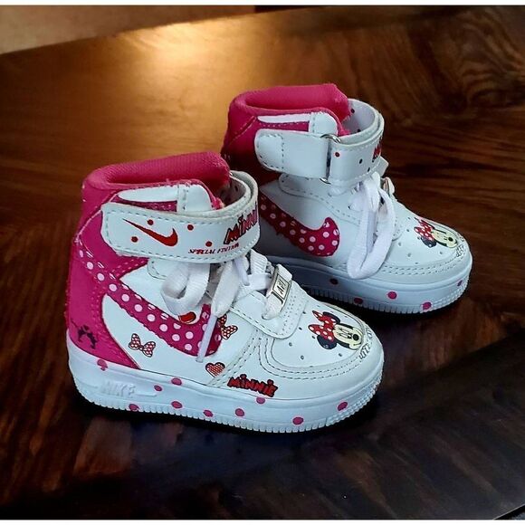 COLLECTIBLE SPECIAL EDITION MINNIE MOUSE NIKE AIR FORCE 1'S HIGH TOPS - Picture 1 of 10